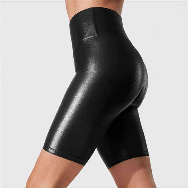 Mujeres de cintura alta Pantalones cortos de cuero de imitación Sexy Slim Sólido Negro Verano Pantalones cortos Casual Moda Elástico PU Shorts Y220311