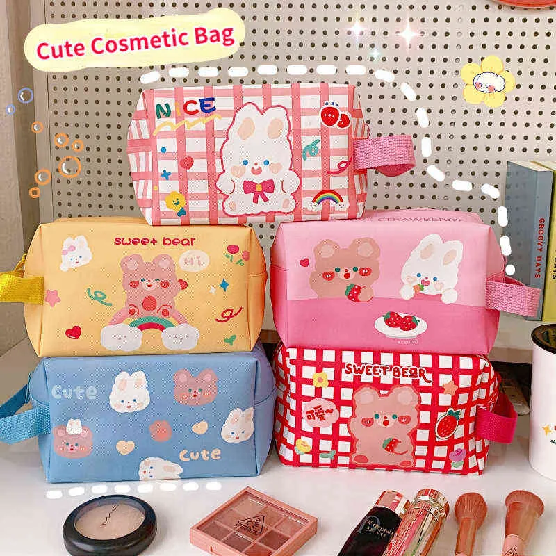 Nxy Cosmetic Bags Cartoon Bear Lady Portable Lovely Large Capacity Girls Pen Storage Lavaggio a caldo 220302