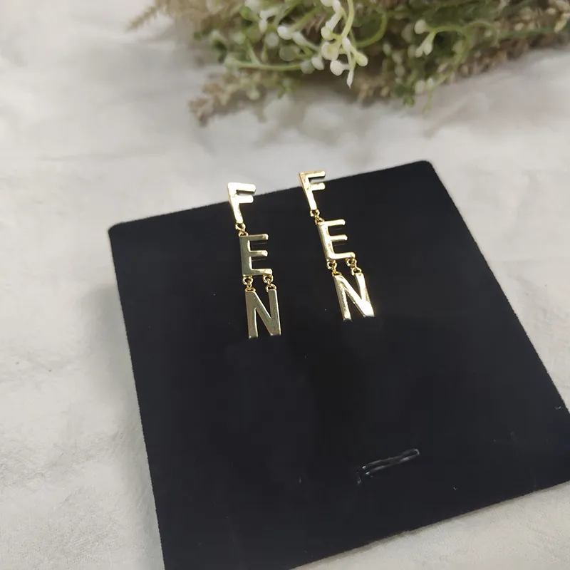 Дизайнерские длинные серьги золота для женщин -обруча серьги роскоши дизайнеры буквы Love Diamond Серьги подарок D2203114Z288A