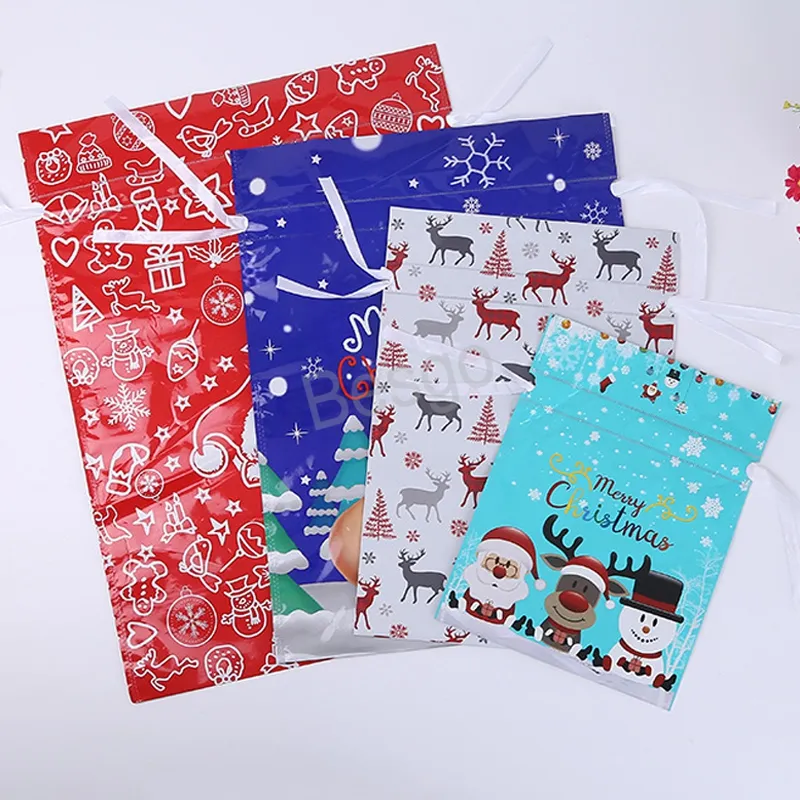 2021 Sacs de stockage de cadeaux de Noël Sacs d'emballage de cadeaux de Noël Sac de cordon de sac de père Noël avec des rennes Bonhomme de neige Sac de bonbons BH4302 TQQ