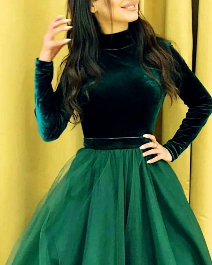 Emerald Green velvet Muslim Quinceanera Dress Long Sleeve Elegant A-line Long Prom Gowns Modest Party Dress