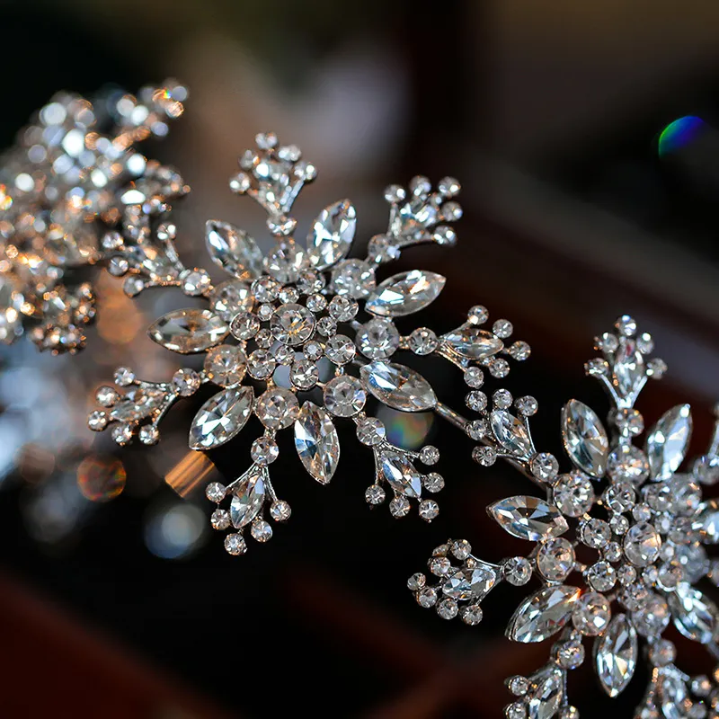 Himstory Nuovo design Design Snowflake Crown Crown Wedding Crytal Bridal Tiara Accessori Rhinestone Princess Pageant Hair Jewellies W01046591681