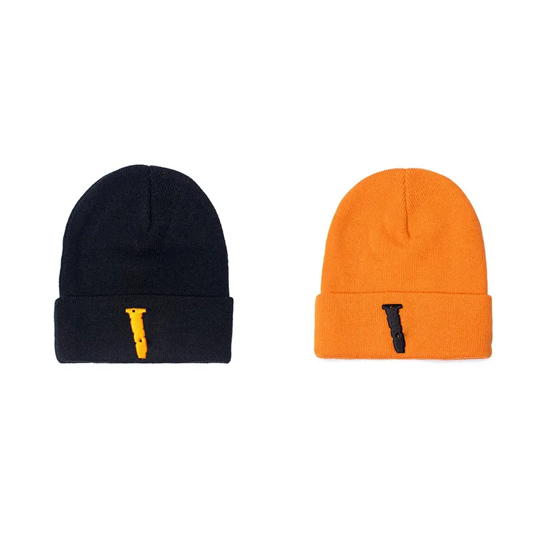 Vinter män kvinnor motorhuven stickad hatt hiphop stor broderi beanie caps casual utomhus hattar276p