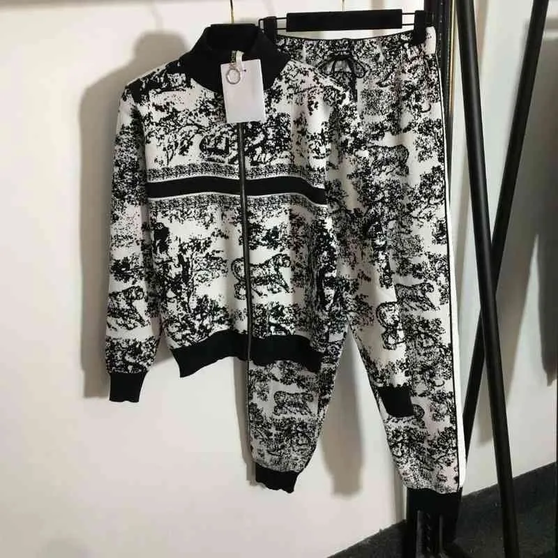 Women's Two Piece Pants Knit Sport Suit Animal Forest Print Long sleeve Zipper Cardigan Coat Tracksuits Set