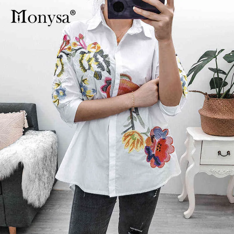 Plus Size Magliette e camicette Delle Donne 2020 Nuovo Arrivo di Estate Mezza Manica Ricamo Floreale Camicette Delle Signore Allentato Casual Camicia Lunga Bianco Blu H1230