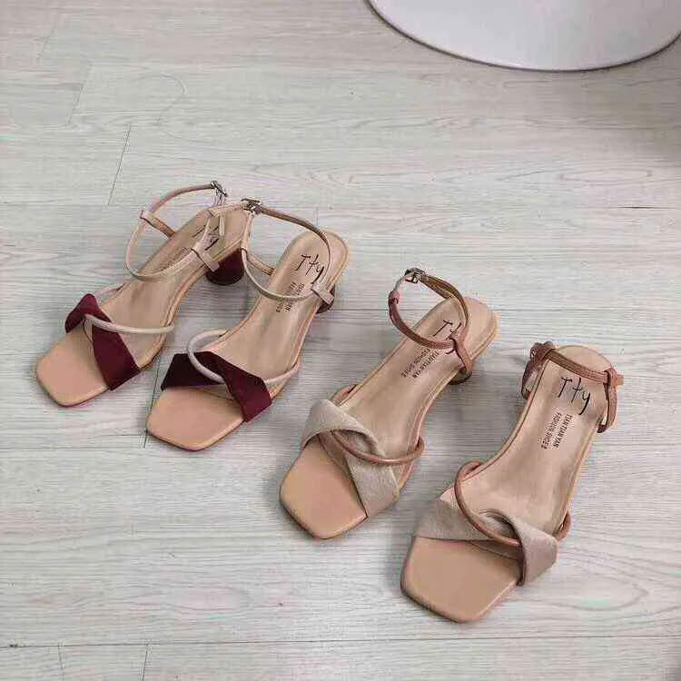 2022 new Korean style design elegant one line cross belt Suede Sandals comfortable middle heel versatile Roman sandals women