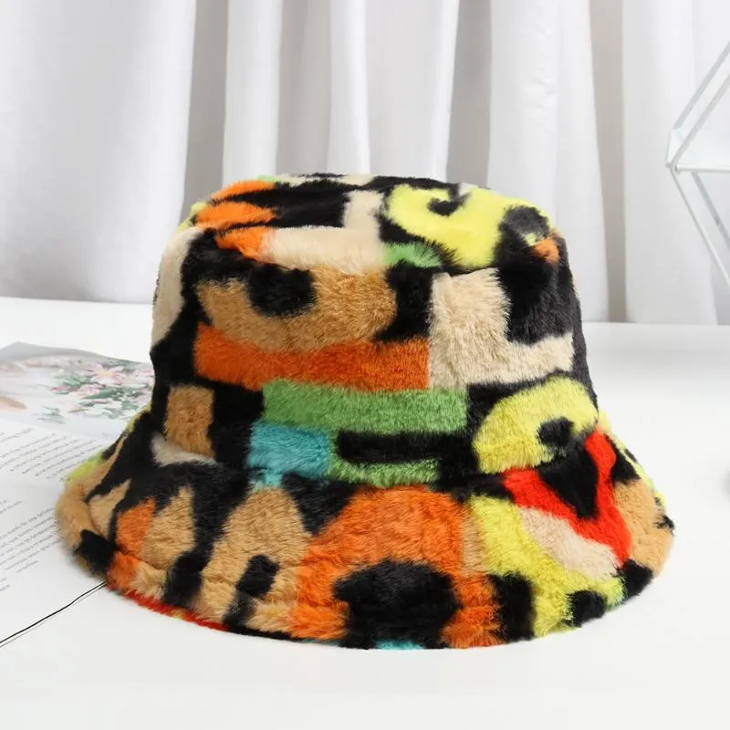 Warm Winter New Bucket Hat for Women Soft Faux Fur Fisherman Cap Fashion Multicolor Rainbow Cow Outdoor Casual Cloche Hats234Y