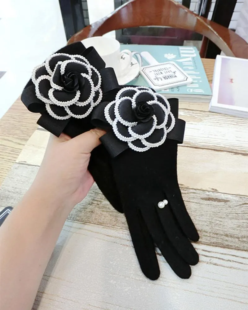 Перчатки с пятью пальцами, черная камелия, кашемир и корейская мода, гусиные лапки, норковые волосы, милые цветы, теплый сенсорный экран, Women305h