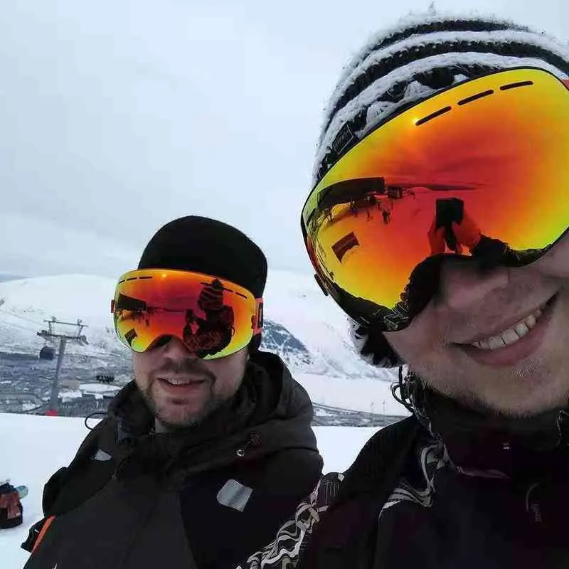 Lunettes de ski d'hiver Unisexe Lunettes de snowboard Équipement de ski Sport Lunettes pour adultes Anti-buée UV Lentille ABS Masque de ski Sports de plein air 220110