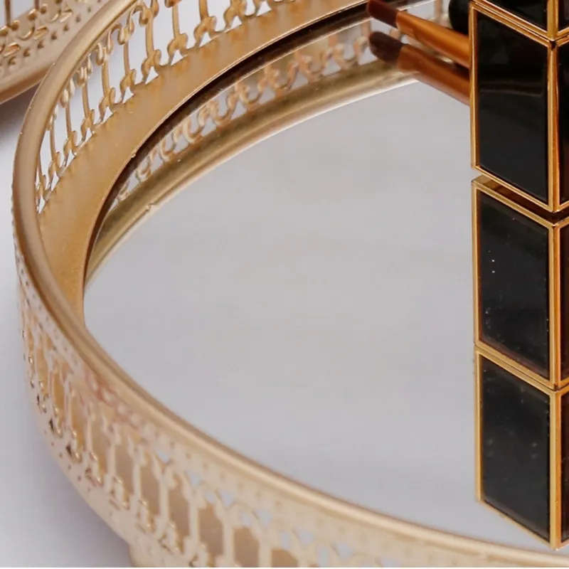 Altın Demir Mücevher Depolama Tepsisi Cam Ayna Makyaj Yöneticisi Masaüstü Kozmetik Tatlı Dekoratif Ekran Tepsisi C01167409527