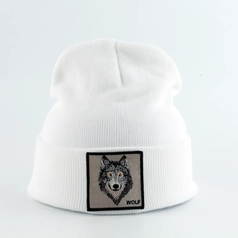 Whole 2019 New Fashion Mens Beanie Animal Wolf Embroidery Winter Hats Knitted Beanies For Men Streetwear Hip hop Skullies Bonn3527313i