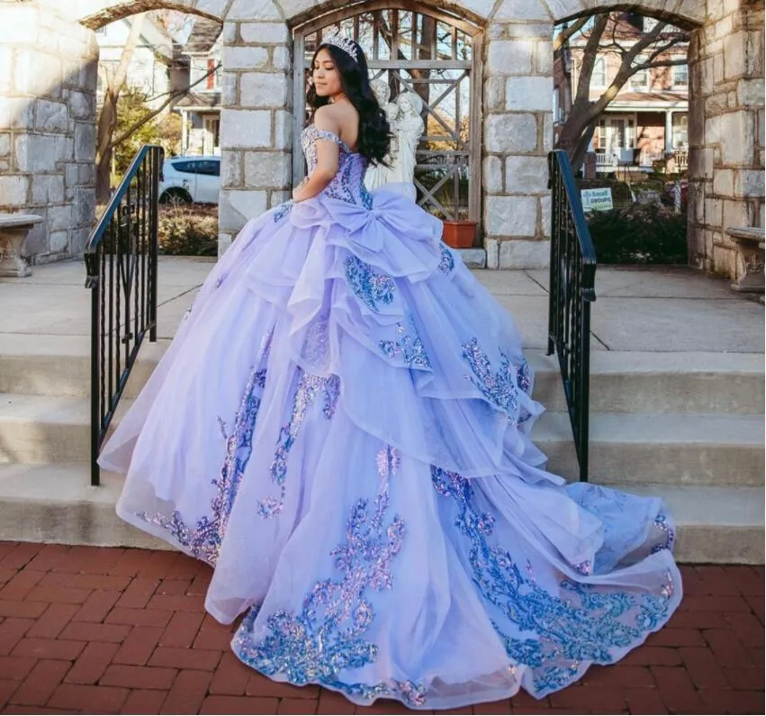 Лавандовое платье Quinceanera 2021, с открытыми плечами, аппликациями, блестками и бантом, бальное платье принцессы на шнуровке Sweet 16, Vestidos De 15 A os258W