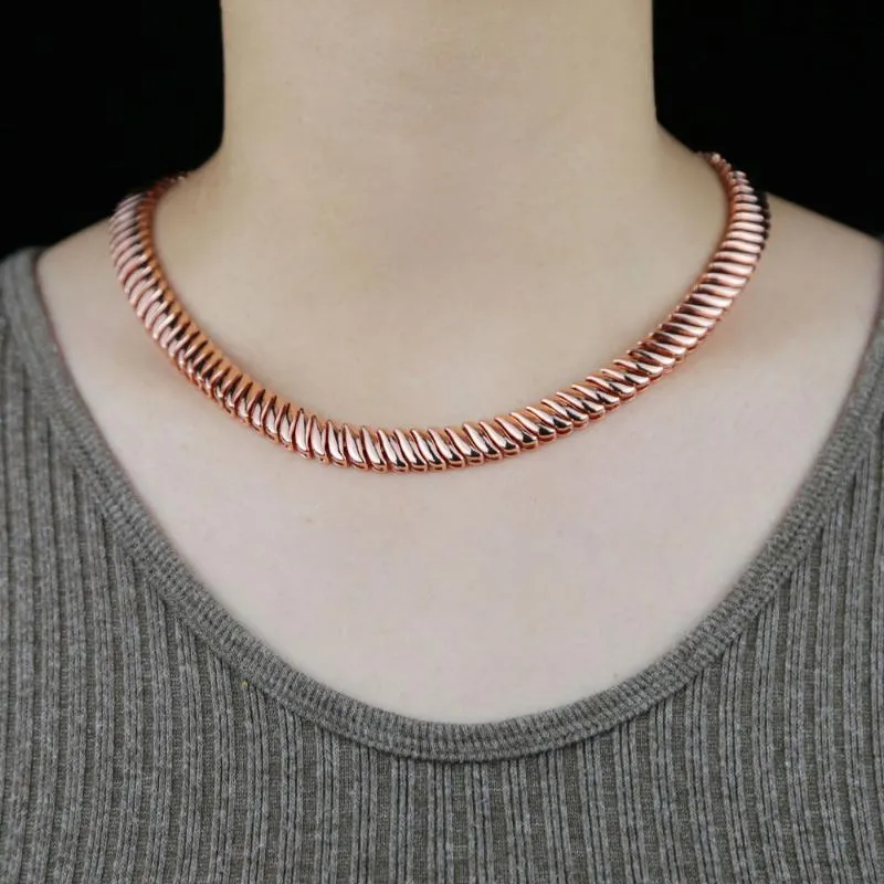 Top qualité classique design européen mode femmes bijoux or rose couleur argent 10mm chevrons serpent chaîne collier ras du cou 239m