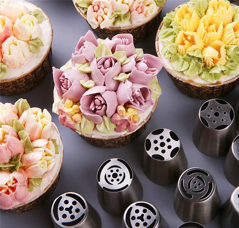 Strumenti decorare torte 27 pezzi Set ugelli tubazioni di glassa a forma di tulipano russo Suggerimenti foglie di pasticceria Sacchetti pasticceria dolci da cucina Confeitaria