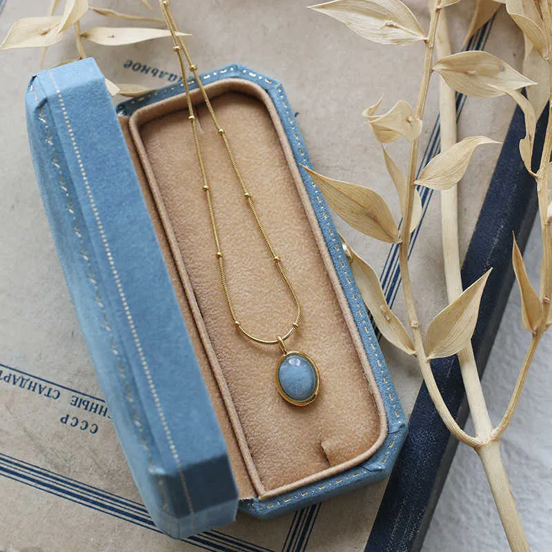 Naturliga Aquamarine Pendants Halsband för kvinnor Clavicle Steel Natural Stone Chain Vintage Smycken