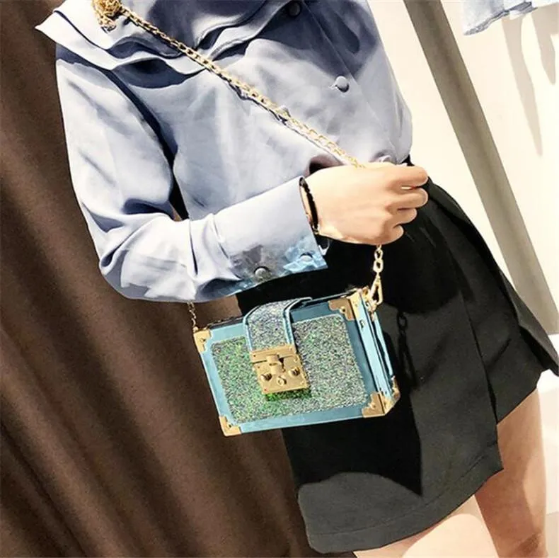 Envening Bag Projektant Koreańska cekinowa cekinowa mała walizka fajna Znakomite torby komunikatorów urocze łańcuch kwadratowa torba Girl308l
