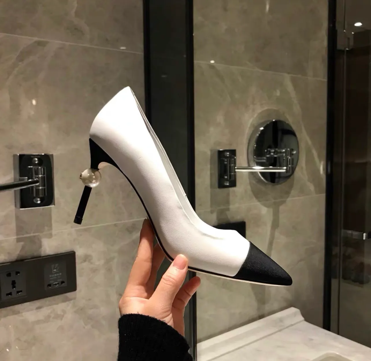 Pointed Toe High Heel Shoes Sexy Woman Black Leather Thin Heels Designer Pumps White Pearls Decorations Party Dress Heels