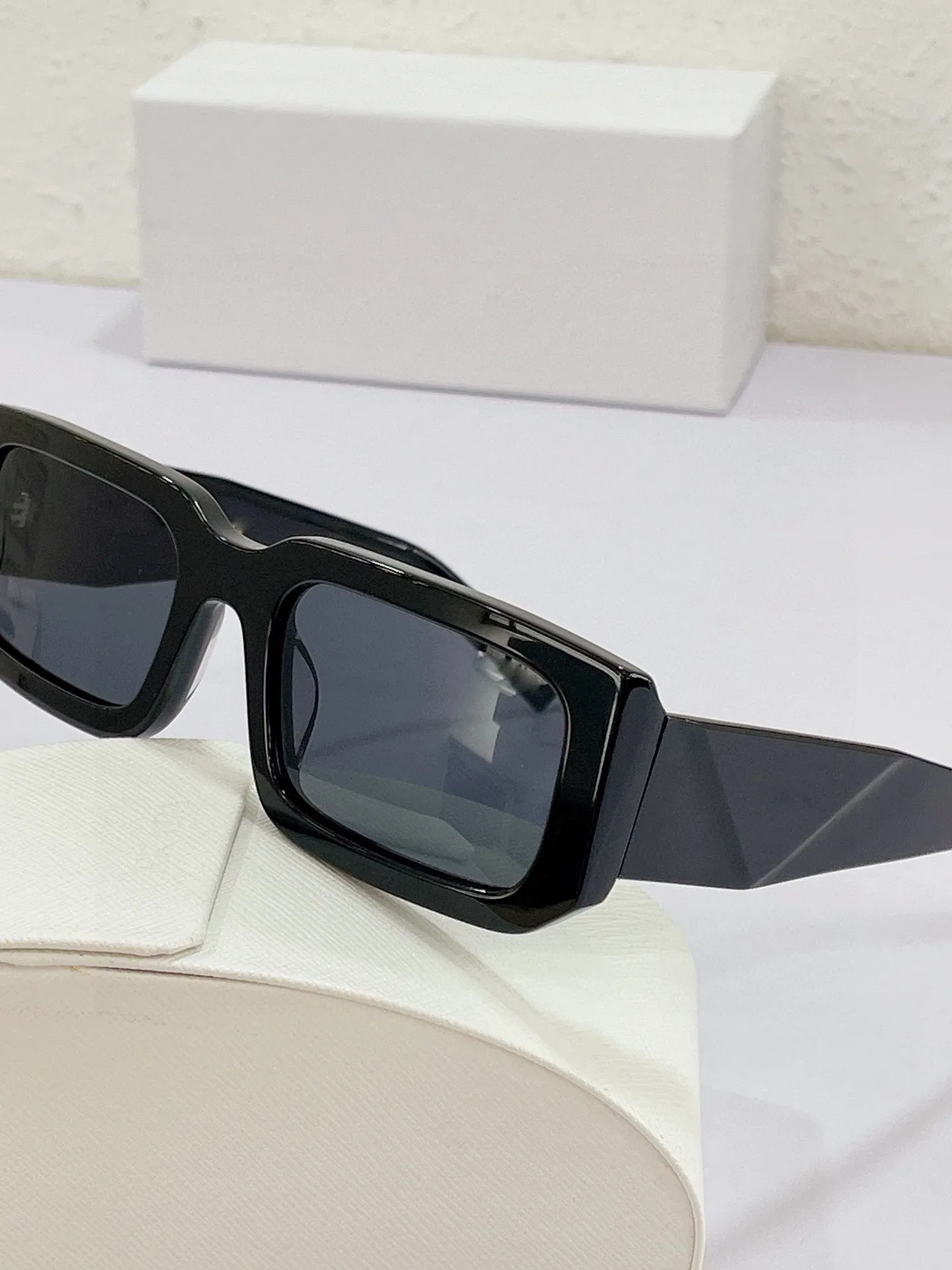 새로운 패션 06 남자 남성용 디자이너 선글라스 남성 해안 안경 선글라스 태양 착용 특이한 안경 벽 프레임 절단 295W