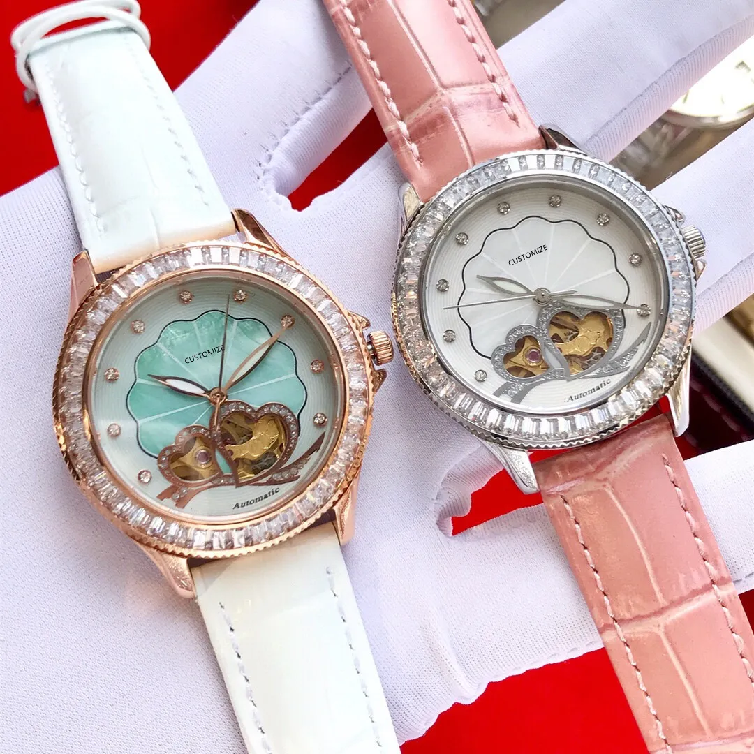 Top Classic Women Automatic Mechanical Watches Casual Leather Geometric Heart Armbandsur Kvinna Moder av Pearl Clock 35mm