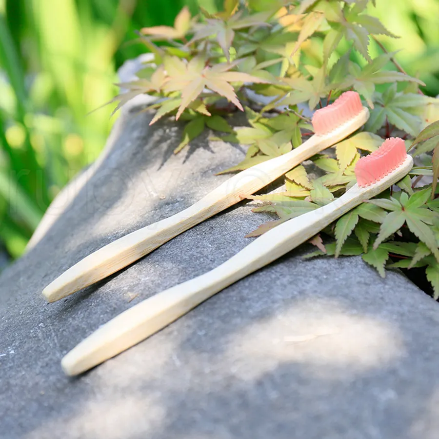 Naturlig bambu tandborste Engångshotell Mjuka borstar Natural Eco Bamboo Fiber Trähandtag Tandborste för vuxna