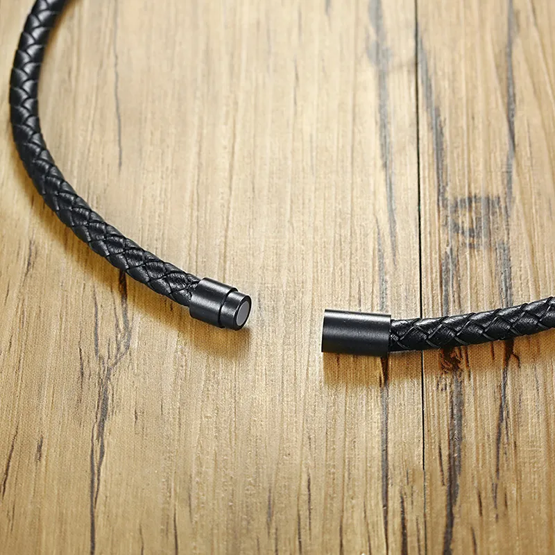 Herren-Halsband aus Lavastein, Geflecht, Leder, für Männer, Boho-Hippie-Männerschmuck, Surf-Halsketten in schwarzer Farbe 220212253p