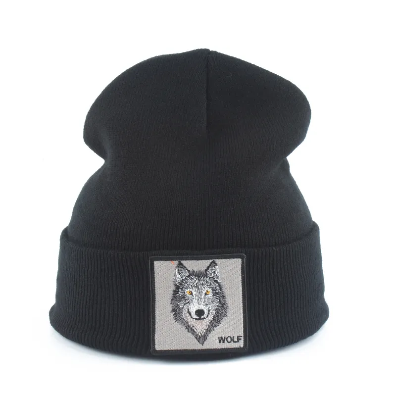 Whole 2019 New Fashion Mens Beanie Animal Wolf Embroidery Winter Hats Knitted Beanies For Men Streetwear Hip hop Skullies Bonn1401418