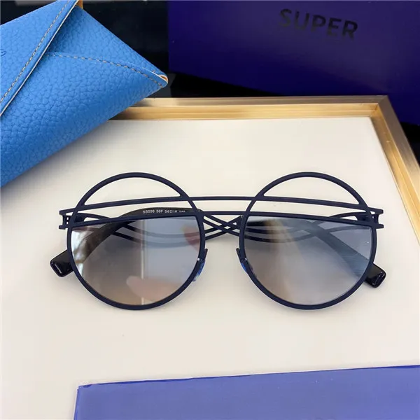 096 Novos óculos de sol quadrados de homens e mulheres Metal Frame Popular Retro UV400 Lentes Top Protection Eye Protection Classic Style Box286b
