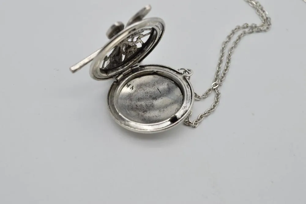 Jewelry Diffuser Lockets Necklace For Women Christmas Gift Vintage Hollow Locket With Dragonfly XL-511231T