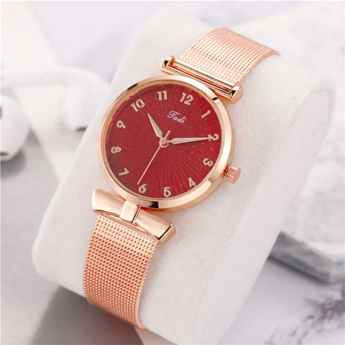 Luxe femmes montres 6 pièces ensemble élégant femme bracelets magnétique maille bande rose femme montre bracelet montre femme reloj mujer