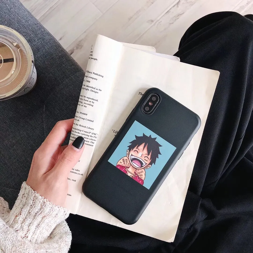Bir parça telefon kılıfı Japonya anime çizgi film Luffy Zoro Coque için iPhone XS MAX XR X 6S 7 8 artı komik gülümseme çift silikon capa5562928