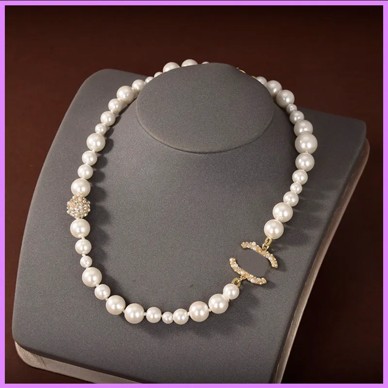 Pearl New Necklace Ladies Gold Fashion Necklaces Designers Jewelry Womens Party Chains Necklace With Diamonds Accessories NICE D221192F