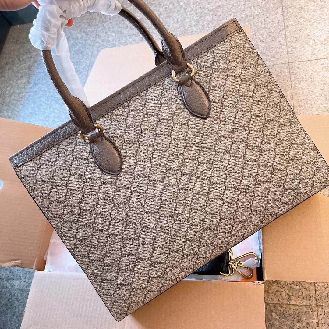 Casual portfölj Män portföljer Designer Handväska med dubbel bokstäver som trycker ut en axelväska stor kapacitetsdokument Cross Bod283h