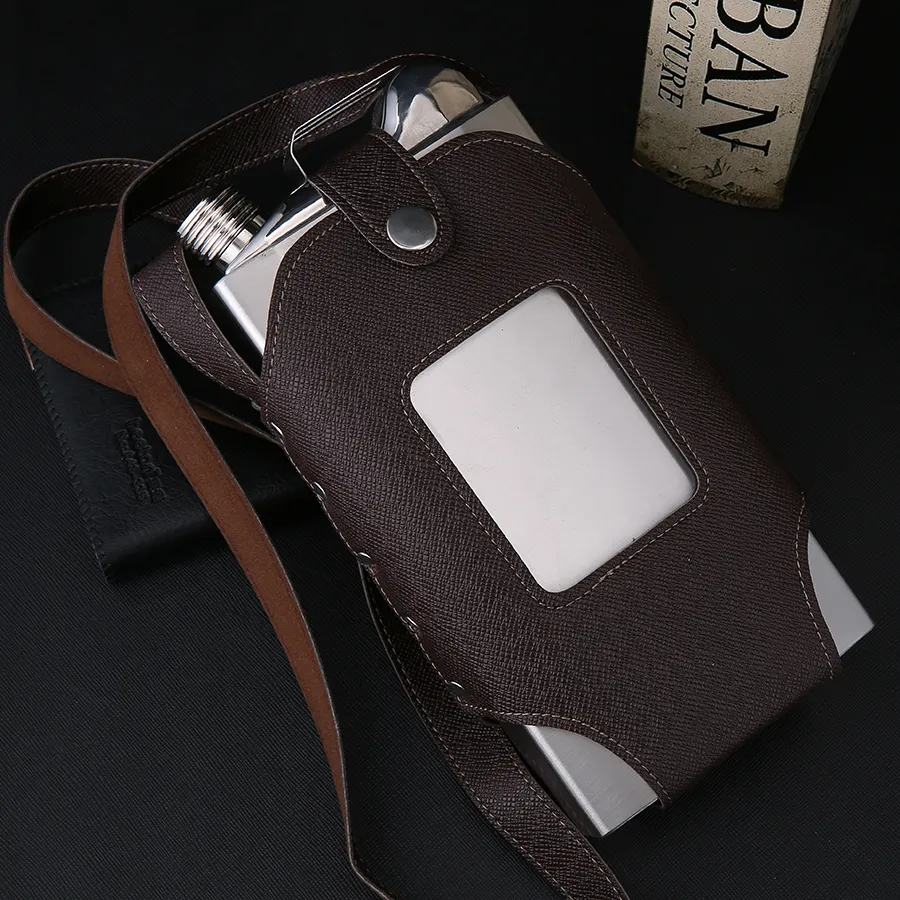 XYKIT Big Capacity 18 26 35OZ Stainless Steel Whiskey Flasks Brown Transparent Holster Buckle Hip Flask Men Portable T200111258b