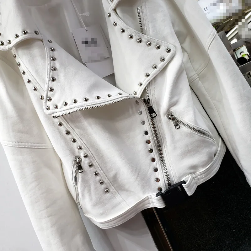 2020 New Autumn Short White Jackets Women Zipper Casual Loose Bomber Coat Female Outwear Rivet Black Coats Short Jacket T200828