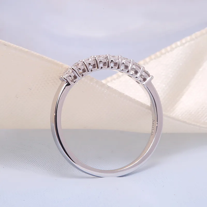 AEAW 14K White Gold 025CTW 2 mm df Impegno a taglio rotondo Moissanite Lab Ring a banda a diamanti coltivata donne Y01226506238