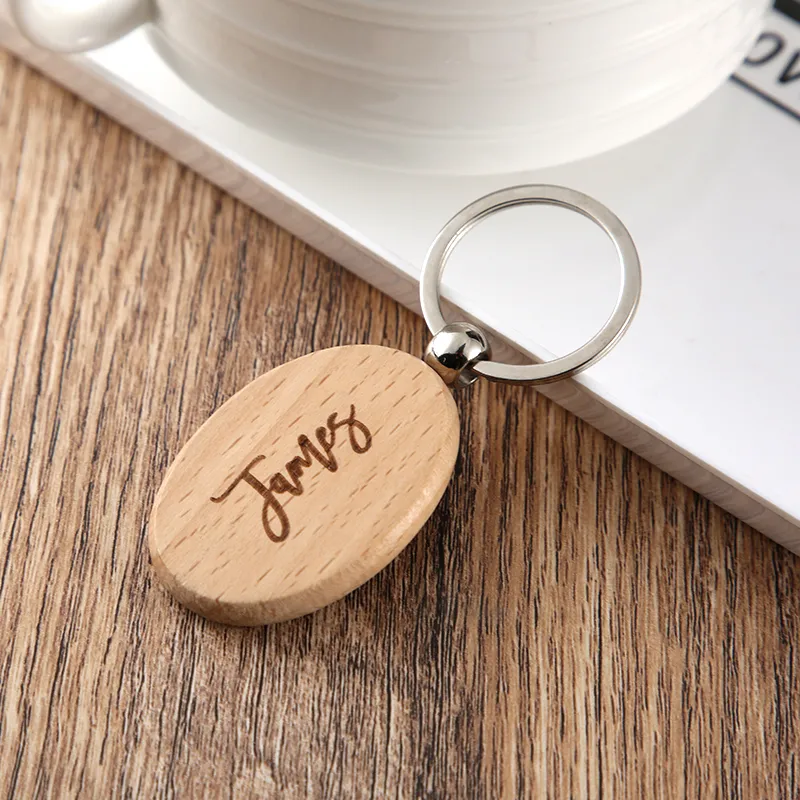 مخصص أسماء الزفاف محفورة الخشب مفتاح سلسلة شخصية الخشب القلب مفتاح سلسلة هدايا مخصصة ل هدية الزفاف