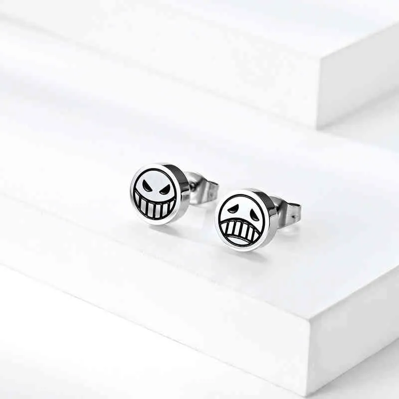 Anime One Piece Cosplay Props Smycken Tillbehör Karaktär Portgas D Ace Stud Happy Achapy Face Titanium Steel Earrings205a