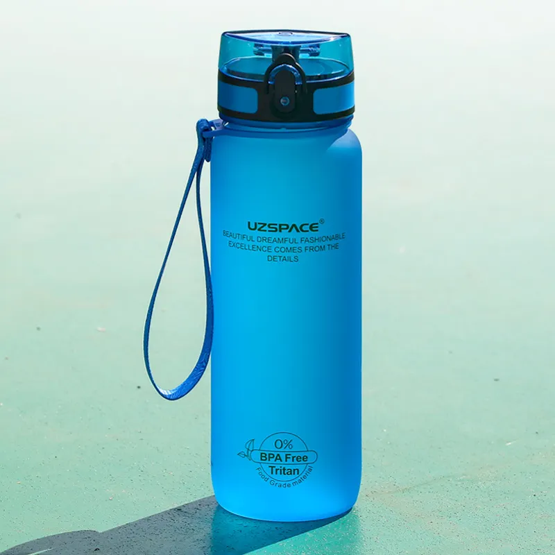 UZSPACE 800ML спортивная бутылка воды для воды для взрослых тритан пластиковое утепление лимонного молока прямой питьевой бутылкой открытый альпинизм путешествия кружка 201128