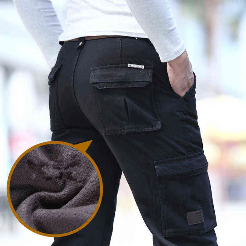 Pantalon de cargaison chaleureux de la molleton d'hiver masculin décontracté Multi Poche Mâle 2021 Style de l'armée militaire épais pantalons longs Plus Taille 42 44 H1223