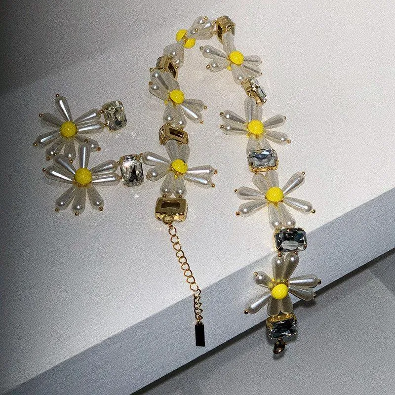 MENGJIQIAO корейское модное колье-колье с желтым жемчугом и цветком для женщин и девочек, элегантные металлические подвески с кристаллами, вечерние ювелирные изделия, Gift1295P