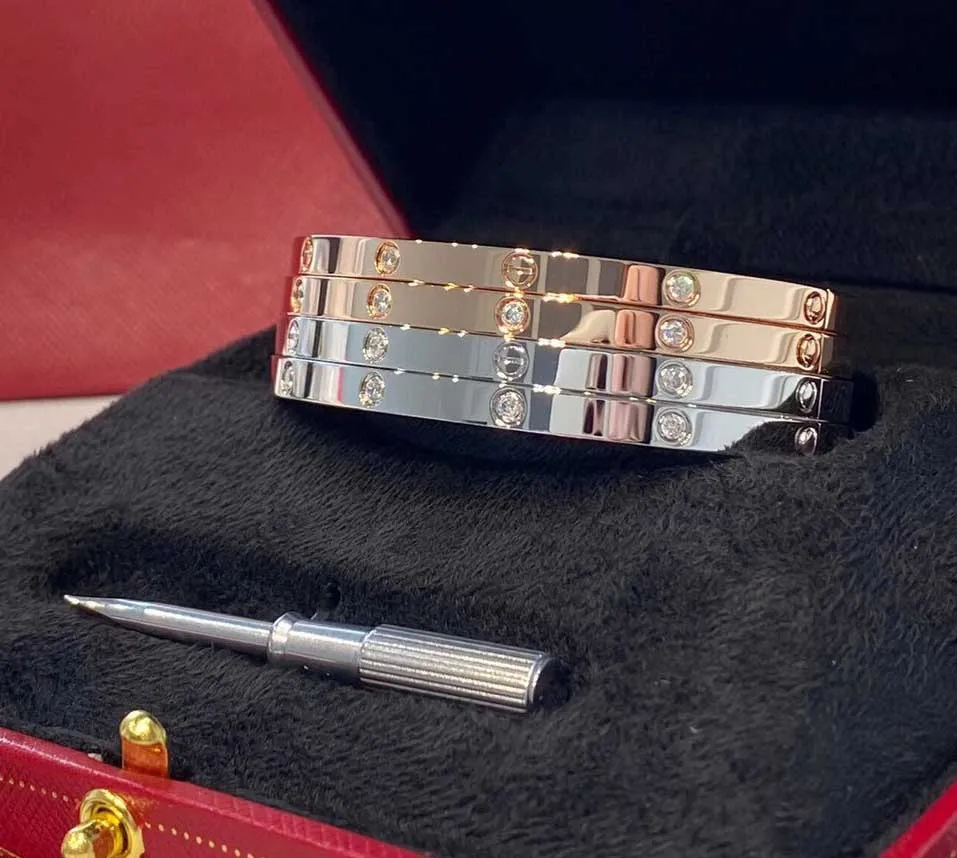 Bracelet étroit de qualité luxueuse sans changement de couleur avec diamant et diamant bracelet punk sans diamant pour les femmes de mariage jew266m