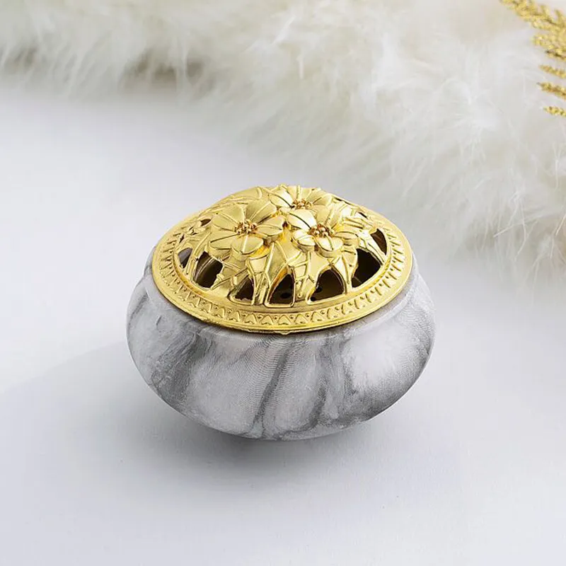 Ближневосточный роскошный керамический благовоний -подушка держатель Creative Golden Cushion Home Tea House Accessories 30x30 см Y200103