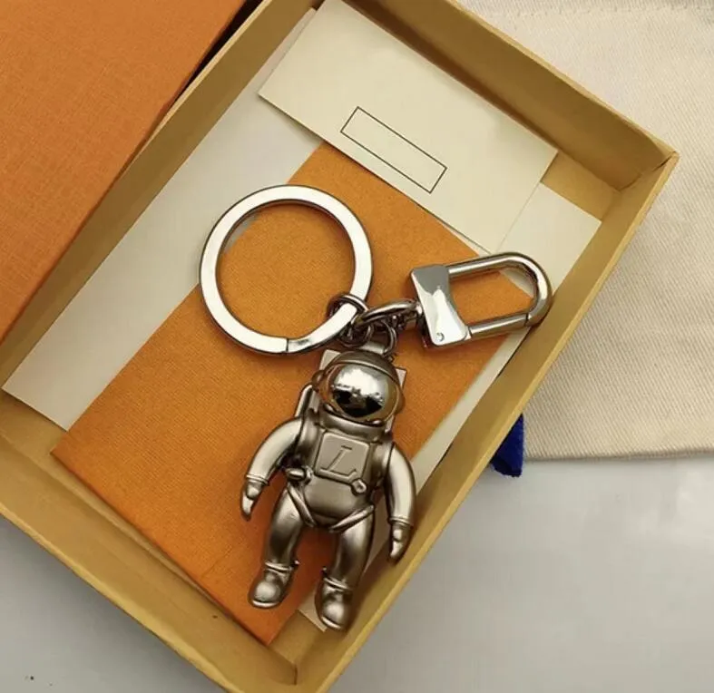 Fashion Keychain Key Buckle Letters Astronaut Metal Corkscrew Designer Handgjorda lädercirkel Keychains Män kvinnor väska hängen Ke289o