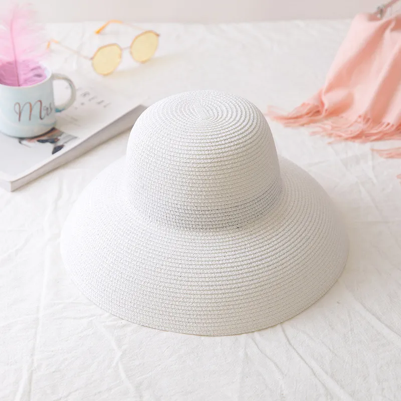 Hepburn Straw Hat Sunken Modelling Tool Bell-shaped Big Brim Hat Vintage Bility Tourist Beach Atmosphere 201013