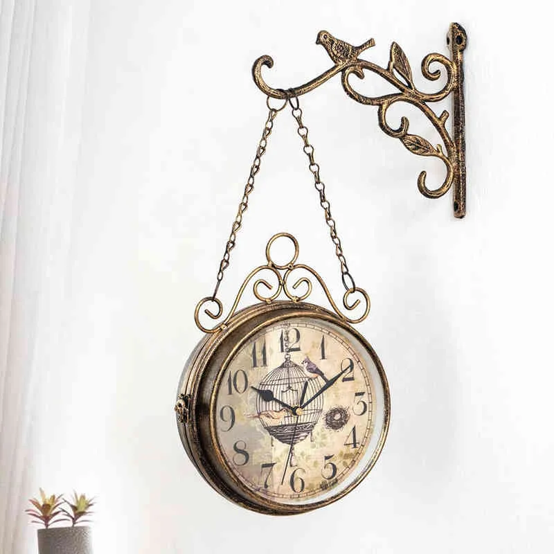 Horloges murales double face, horloge de style vintage en métal alimentée par batterie, horloge murale de station de cercle antique, horloge suspendue sur 2 côtés, maison H1230