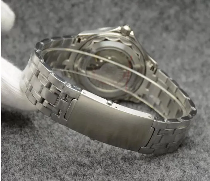 Luksusowy zegarek 42 mm Automatyczne mechaniczne zegarki mechaniczne męskie obserwuj czarną tarczę z bransoletką ze stali nierdzewnej Rotatable Rame TransPa284U
