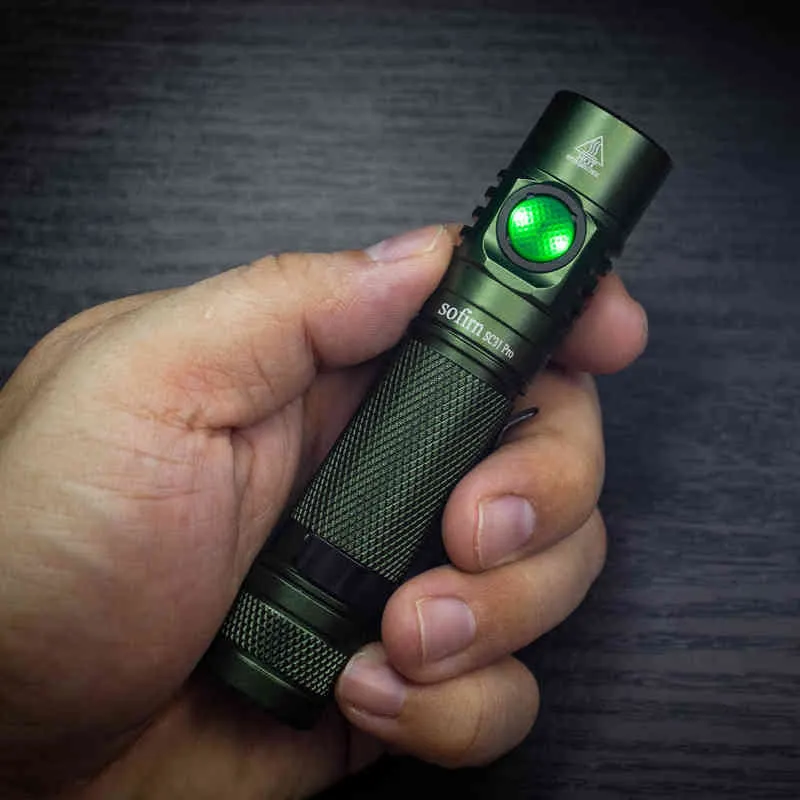 Sofirn SC31 Pro SST40 Strong 2000lm LED Flashlight 18650 Torch USB C القابلة لإعادة الشحن Anduril Ui Blue Green Black Color 211227