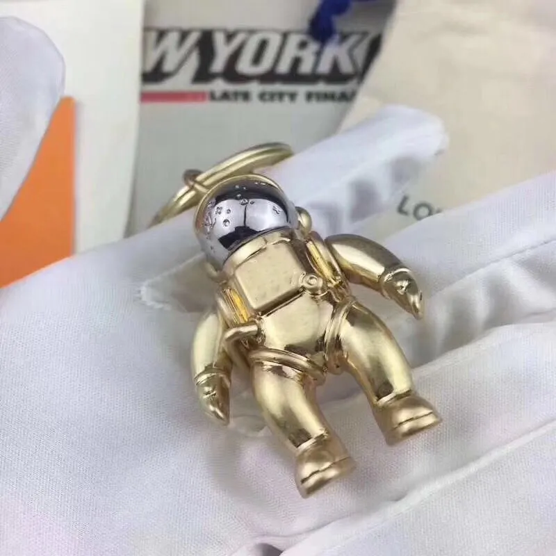 Nieuw ontworpen astronaut sleutelhanger accessoires ontwerp sleutelhanger massief metalen autosleutelhanger geschenkdoos verpakking274o