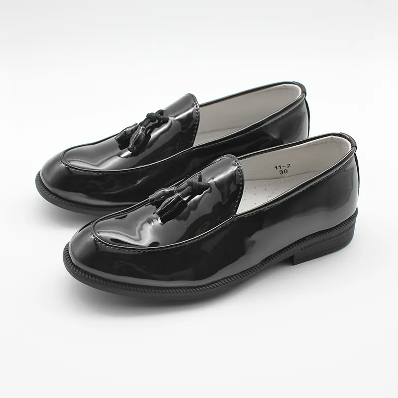 Sapatos de vestido de meninos Black Faux Leather Slip On Tassel Sprocaders Party Wedding Kids Formal Sapato Classic Style Footwear 2202171843972