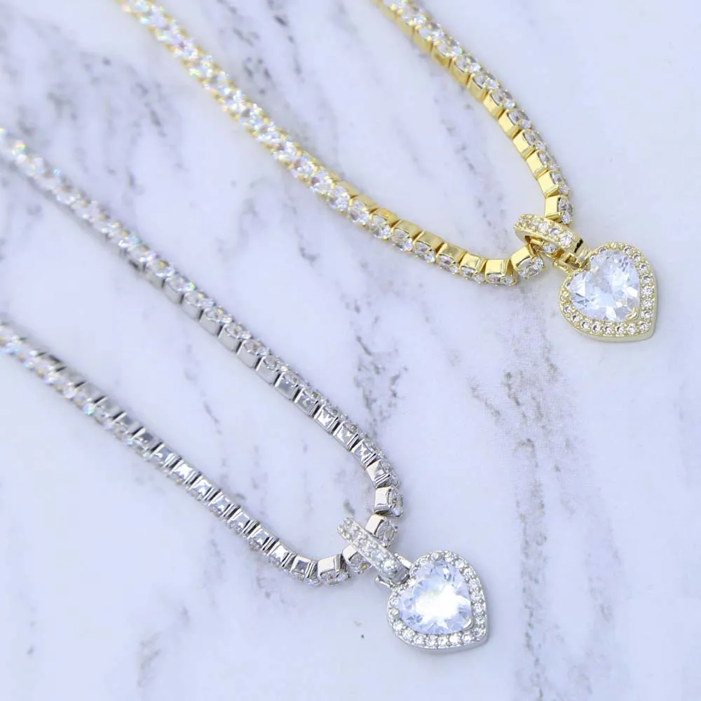 2021 Valentines Day Gift Jewelry 5A Cubic Zirconia 3mm CZ Tennis Chain Halo Heart Pendant Ice Halsband för flickvän257i